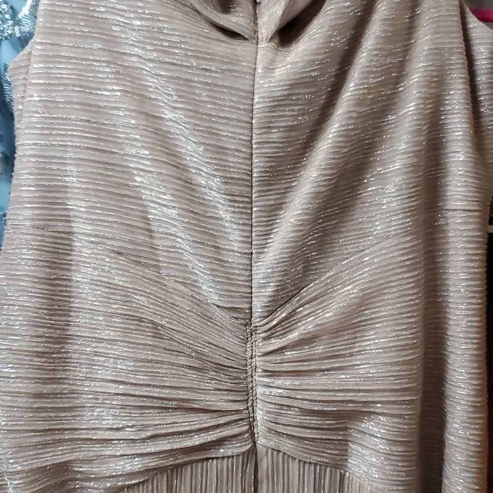 XSCAPE Off shoulder metallic Gown 14 NWT - Picture 5 of 5